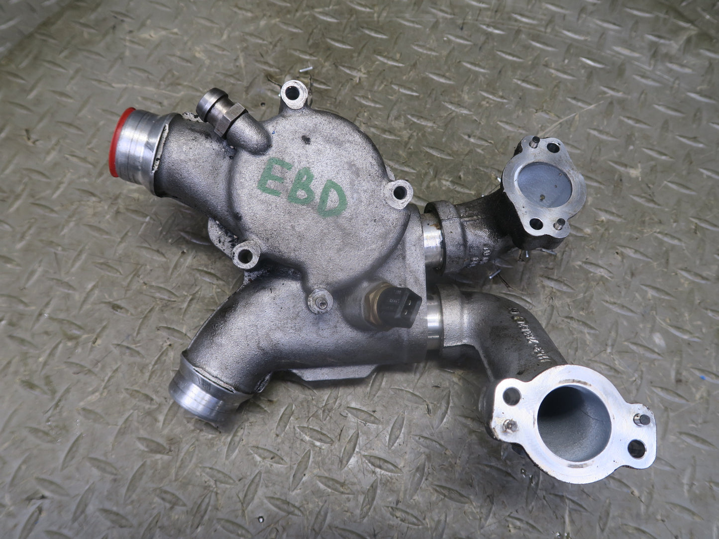 2008-2013 BMW E90 E92 E93 M3 S65 Engine Coolant Thermostat Housing