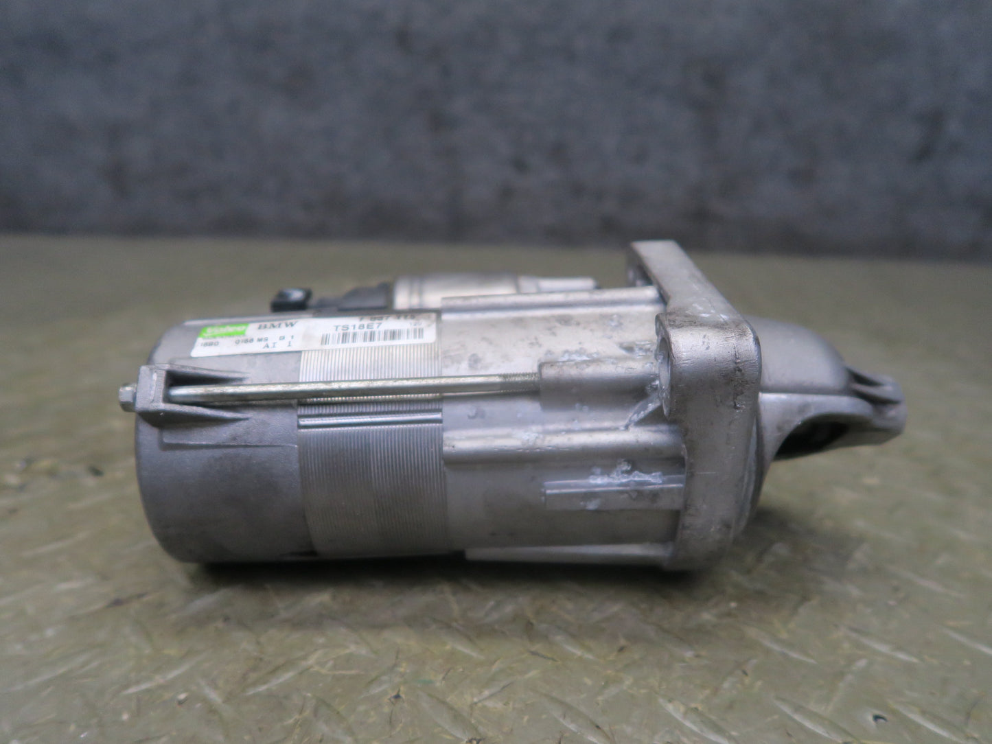 2008-2013 BMW E90 E92 E93 M3 S65 Engine Starter Motor Valeo