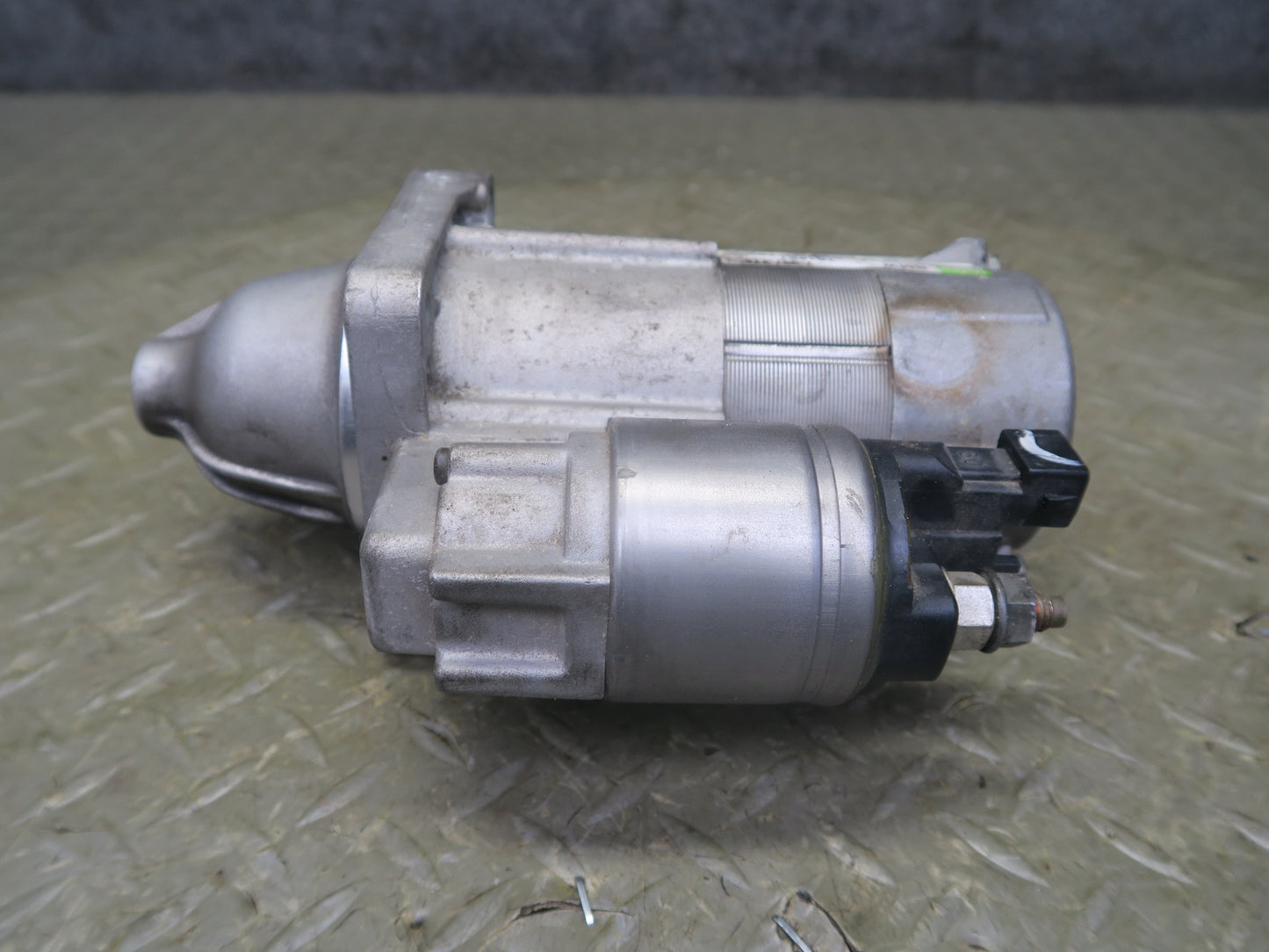 2008-2013 BMW E90 E92 E93 M3 S65 Engine Starter Motor Valeo