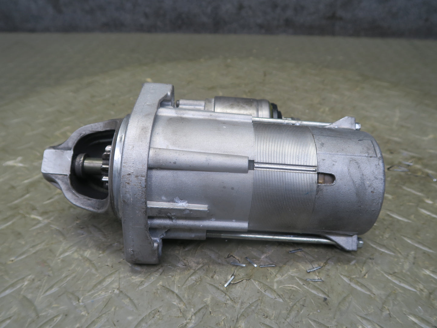 2008-2013 BMW E90 E92 E93 M3 S65 Engine Starter Motor Valeo