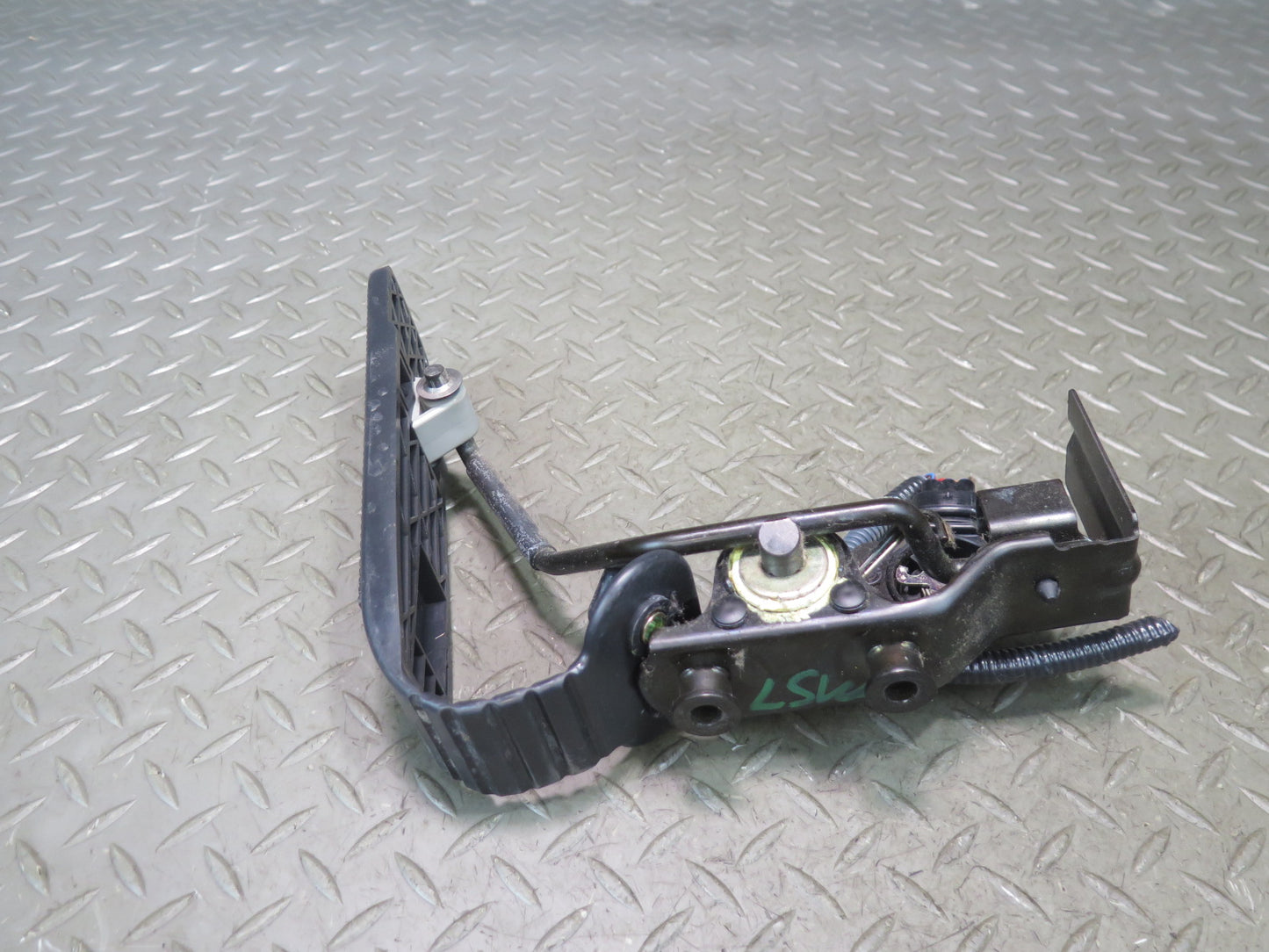 02-06 Lexus UCF30L LS430 Gas Acceleration Peadal w Sensor OEM