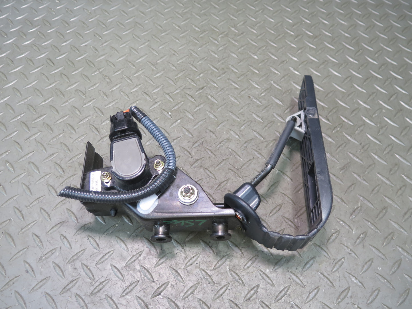 02-06 Lexus UCF30L LS430 Gas Acceleration Peadal w Sensor OEM