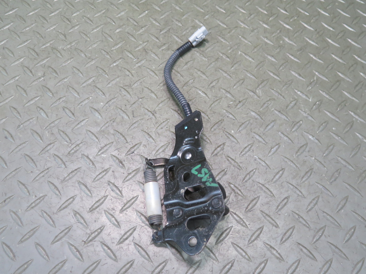 01-06 Lexus UCF30L LS430 Rear Trunk Deck Lid Latch Striker OEM