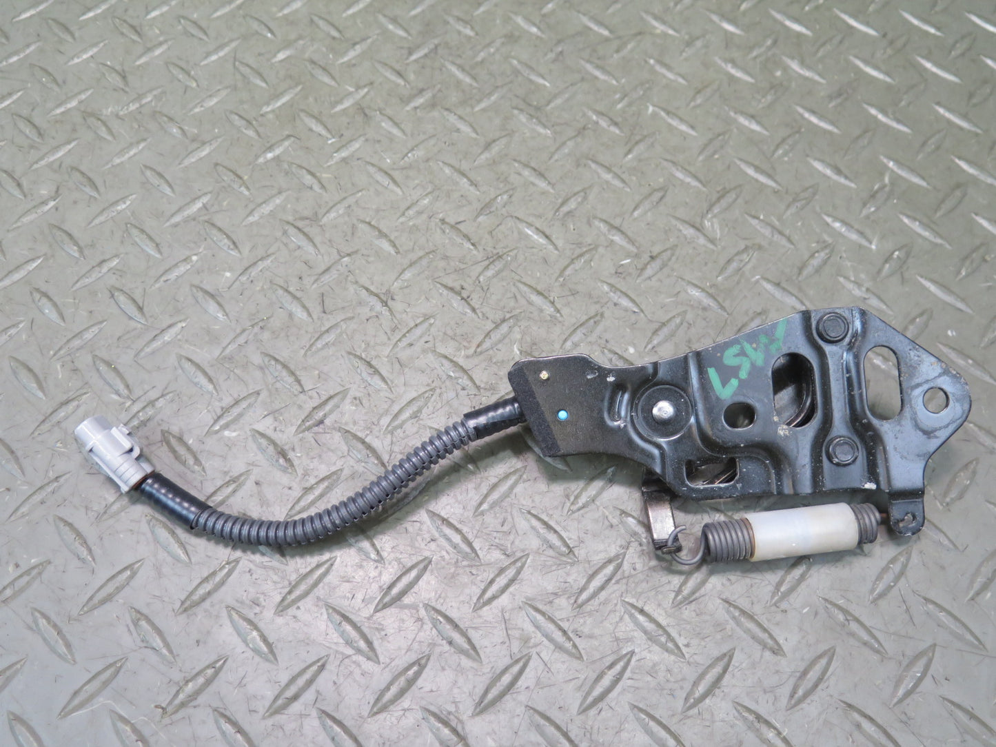 01-06 Lexus UCF30L LS430 Rear Trunk Deck Lid Latch Striker OEM