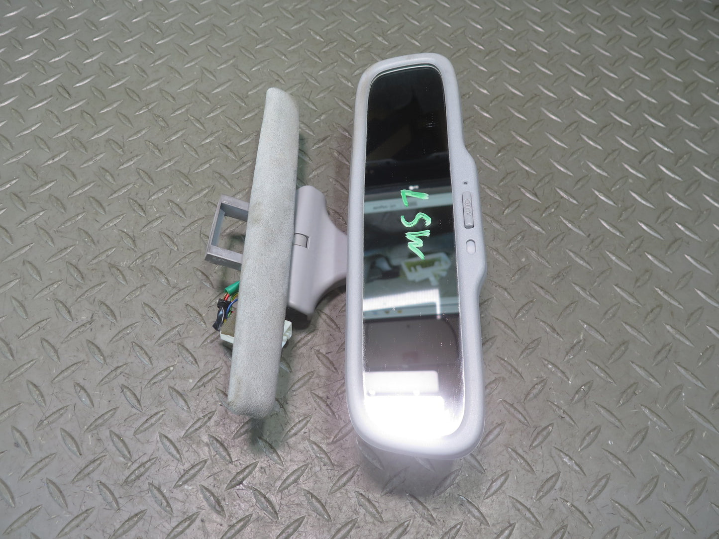 04-06 Lexus UCF30L LS430 Auto Dimming Interior Rear View Mirror w Sun Visor OEM