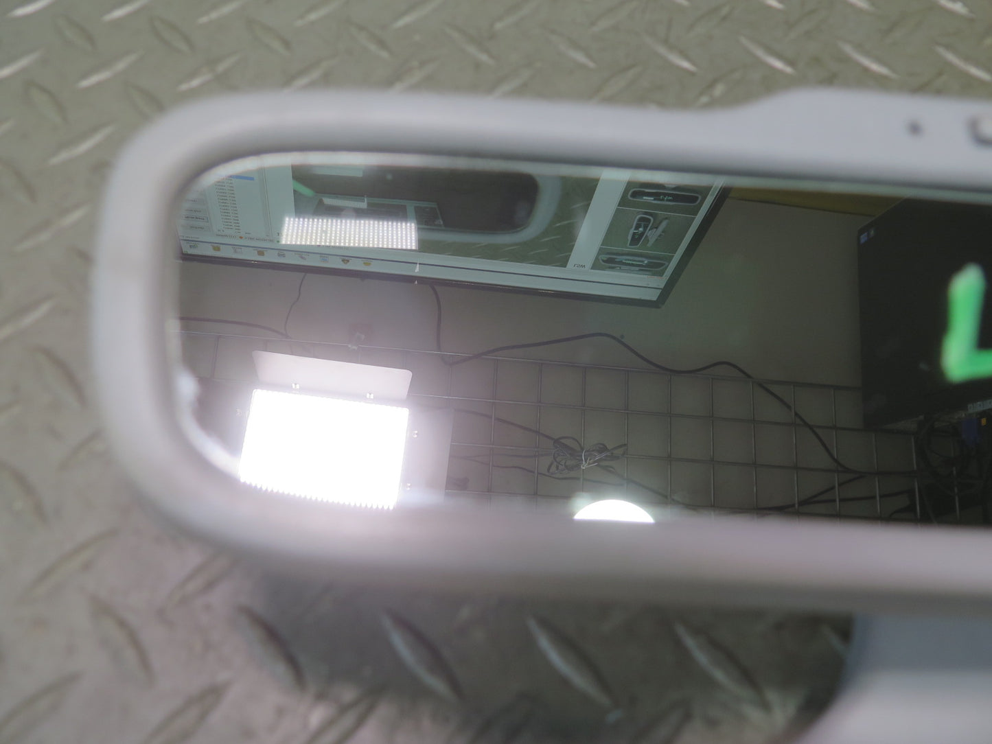 04-06 Lexus UCF30L LS430 Auto Dimming Interior Rear View Mirror w Sun Visor OEM