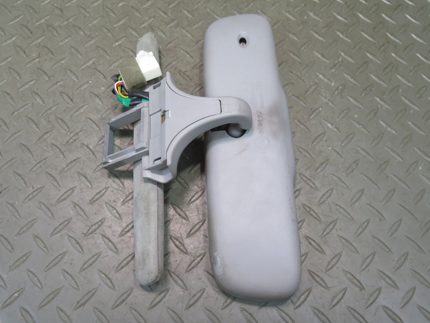 04-06 Lexus UCF30L LS430 Auto Dimming Interior Rear View Mirror w Sun Visor OEM