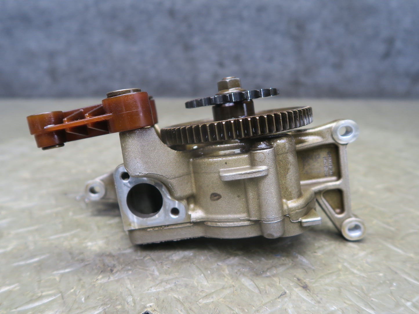 2008-2013 BMW E90 E92 E93 M3 S65 Engine Secondary Scavenger Oil Pump