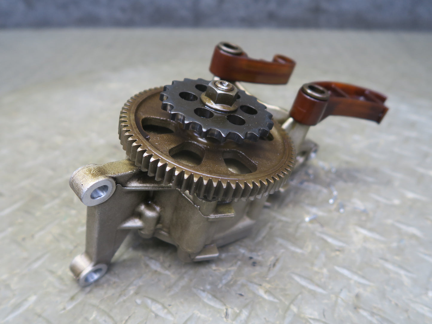 2008-2013 BMW E90 E92 E93 M3 S65 Engine Secondary Scavenger Oil Pump