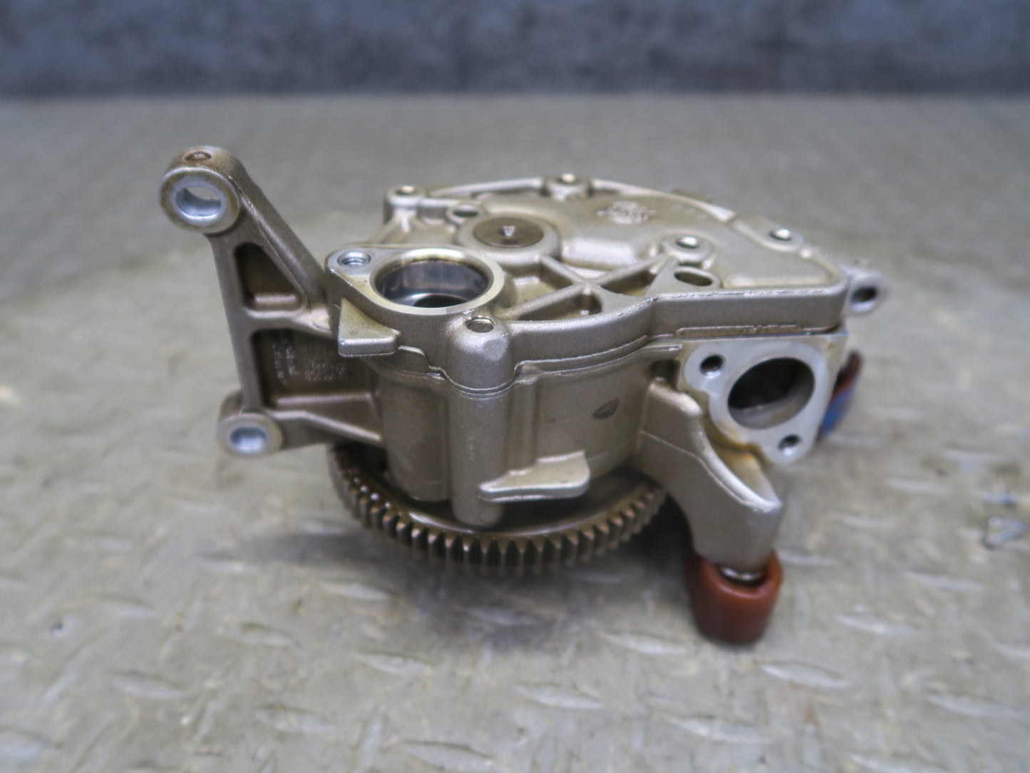 2008-2013 BMW E90 E92 E93 M3 S65 Engine Secondary Scavenger Oil Pump