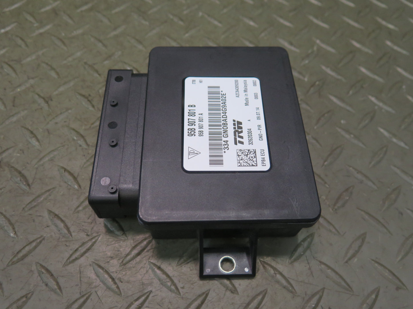 2015-2018 Porsche Macan Parking Brake Control Module 95B907801B