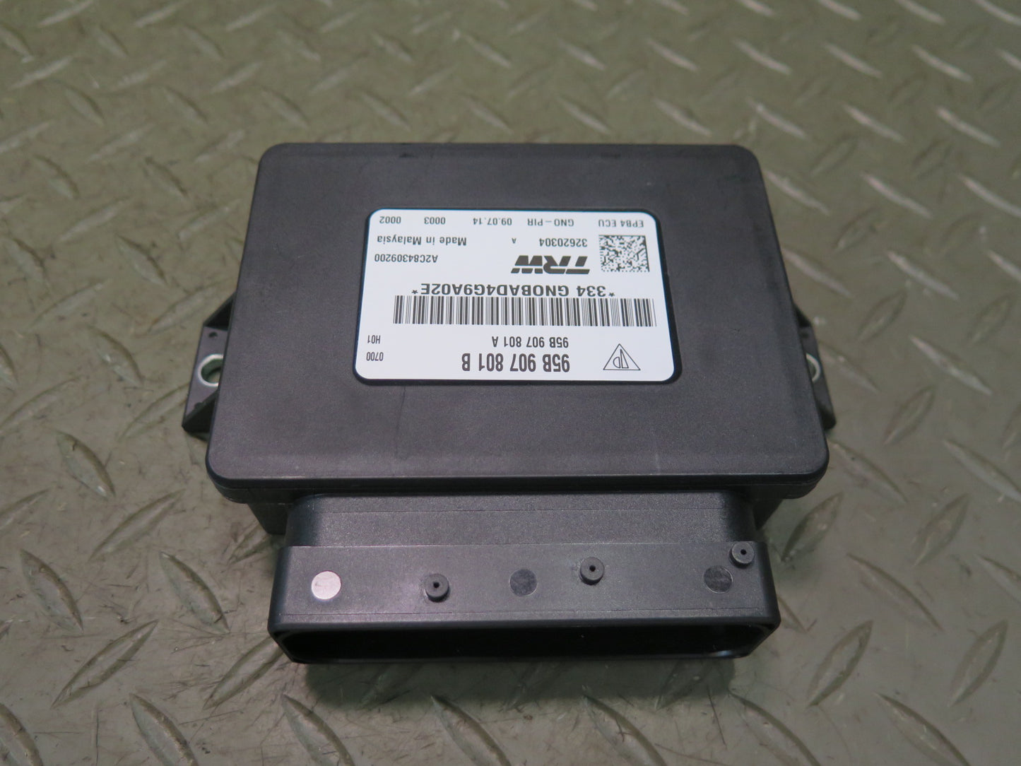 2015-2018 Porsche Macan Parking Brake Control Module 95B907801B