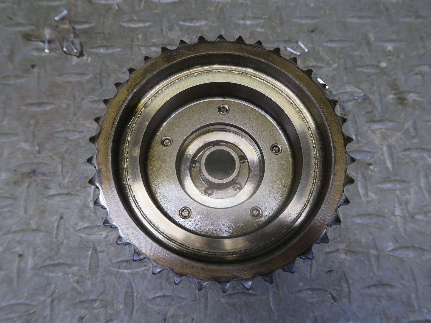 08-13 BMW E90 E92 E93 M3 S65 Engine Left Outlet Inlet Timing Gear Sprocket Set