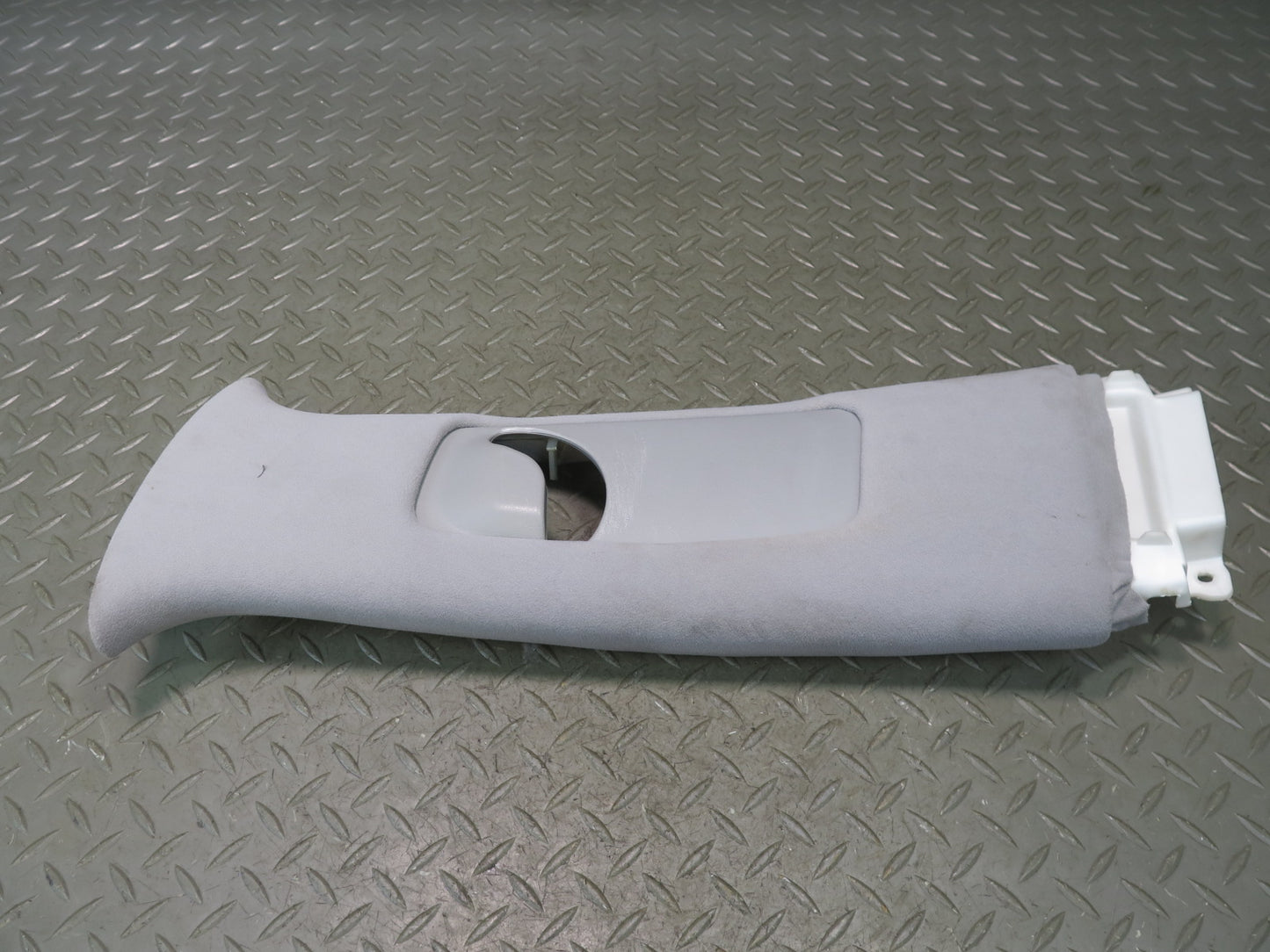 04-06 Lexus UCF30L LS430 Left & Right Upper Center B Pillar Trim Cover Panel OEM