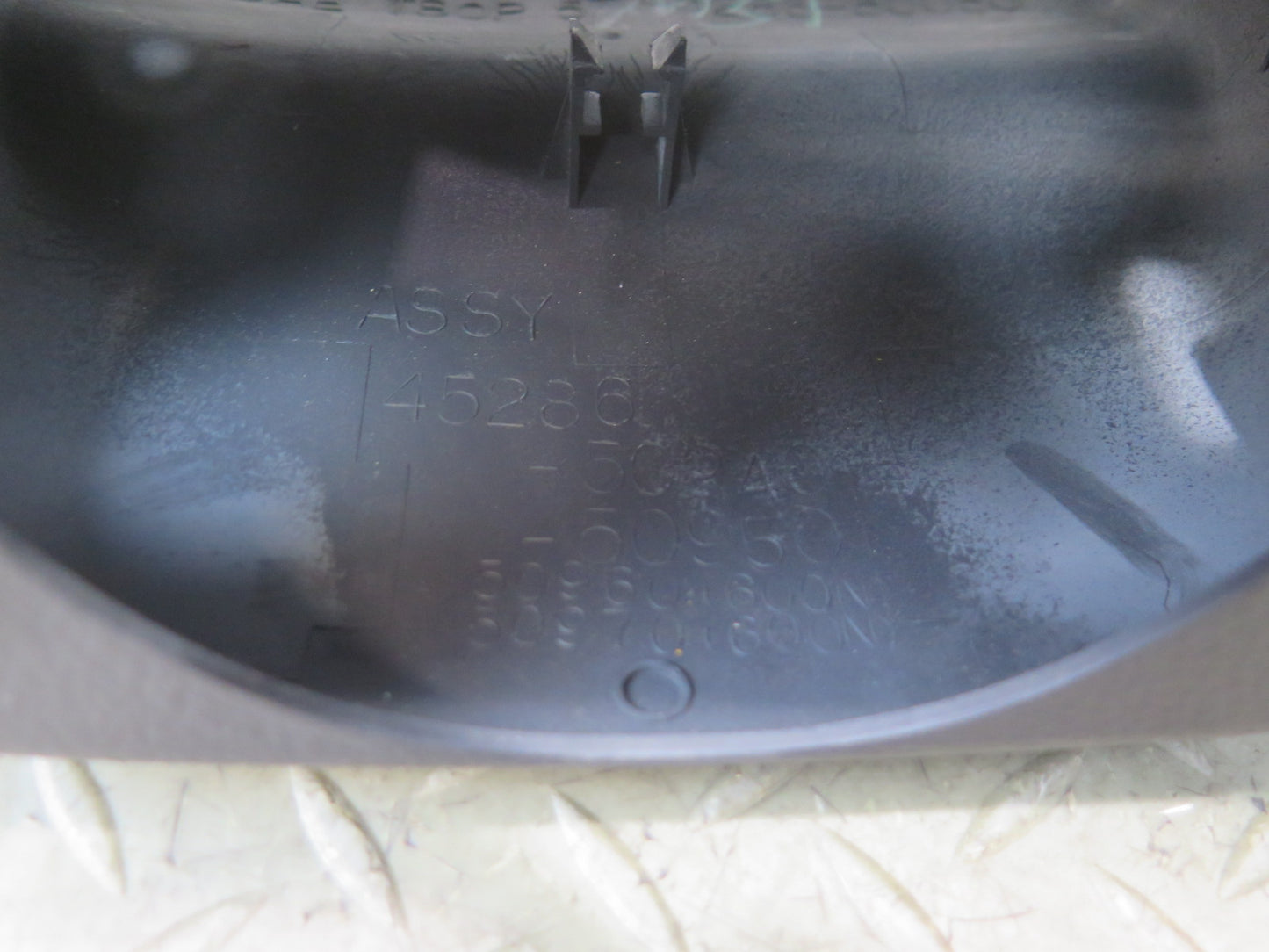 01-06 Lexus UCF30L LS430 Steering Column Upper & Lower Trim Cover Panel Set OEM