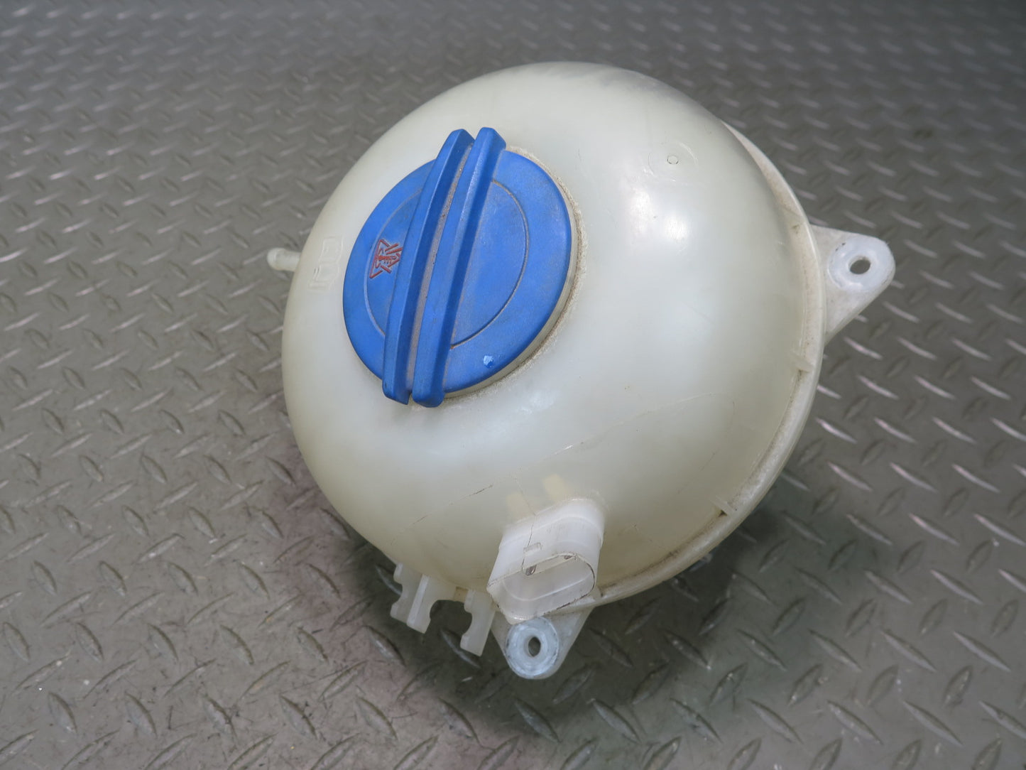 2015-2018 Porsche Macan Engine Coolant Expansion Overflow Reservoir Tank