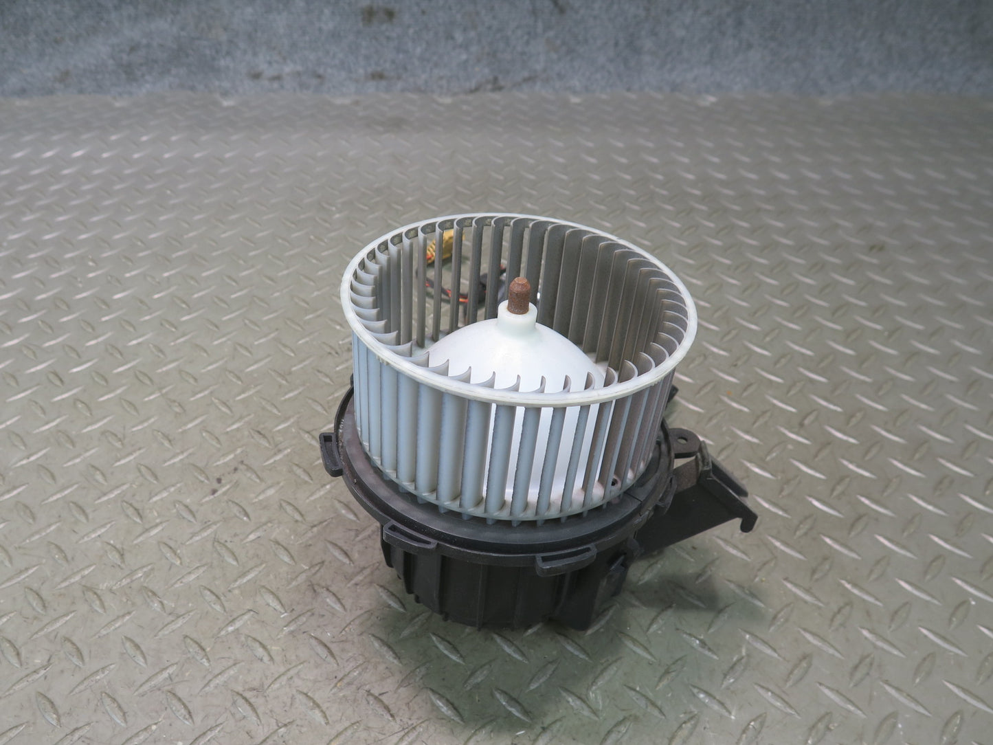 2015-2018 Porsche Macan A/C Heater Blower Motor Fan w Resistor