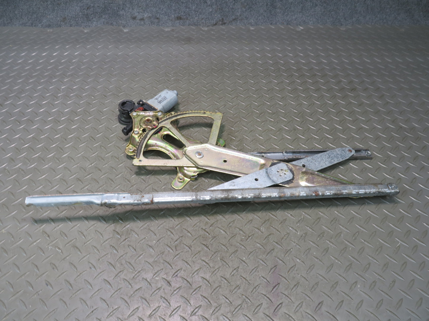 01-06 Lexus UCF30L LS430 Front Left Driver Door Window Regulator w Motor OEM