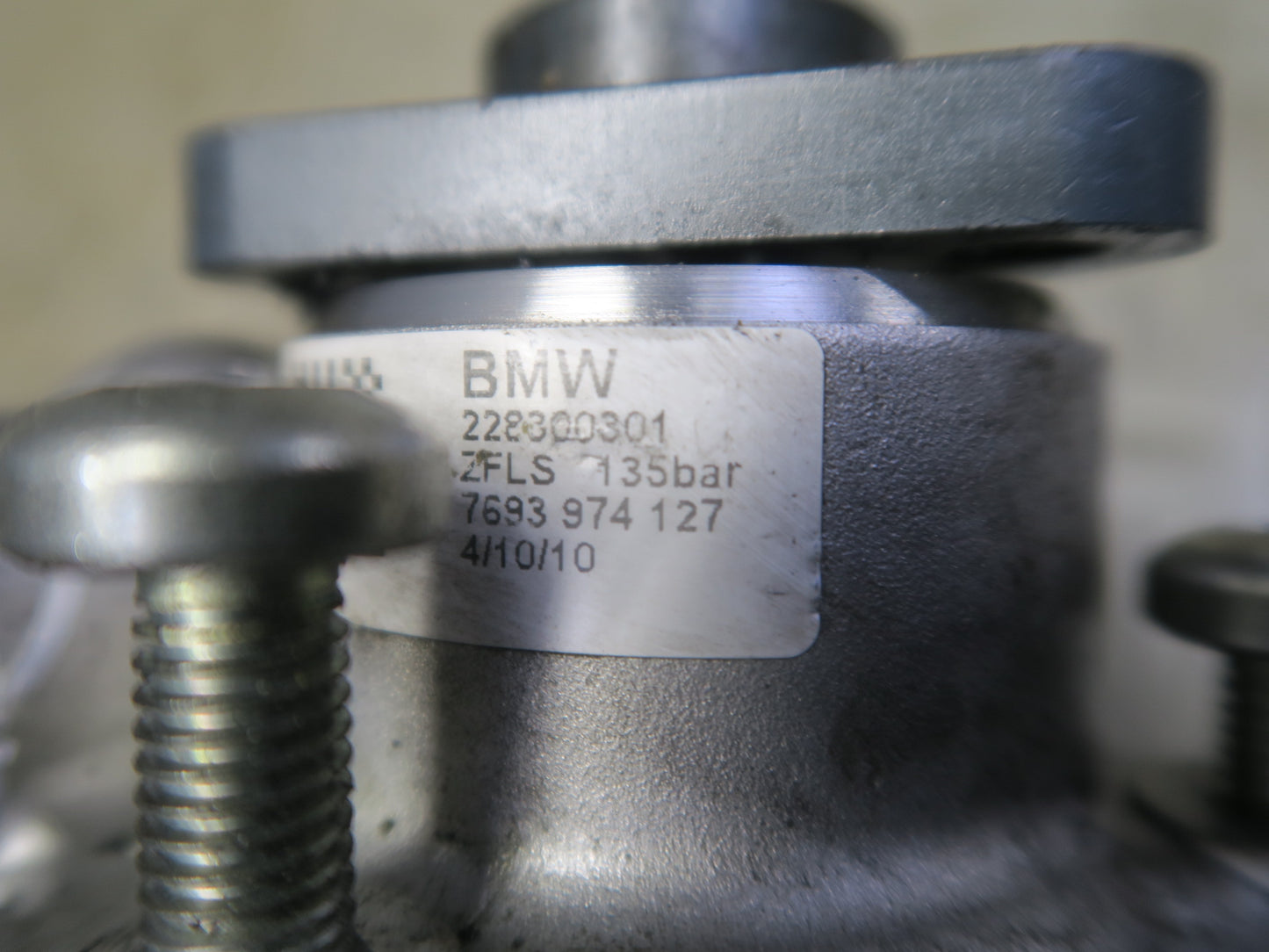 2008-2013 BMW E90 E92 E93 M3 S65 Engine Power Steering Pump