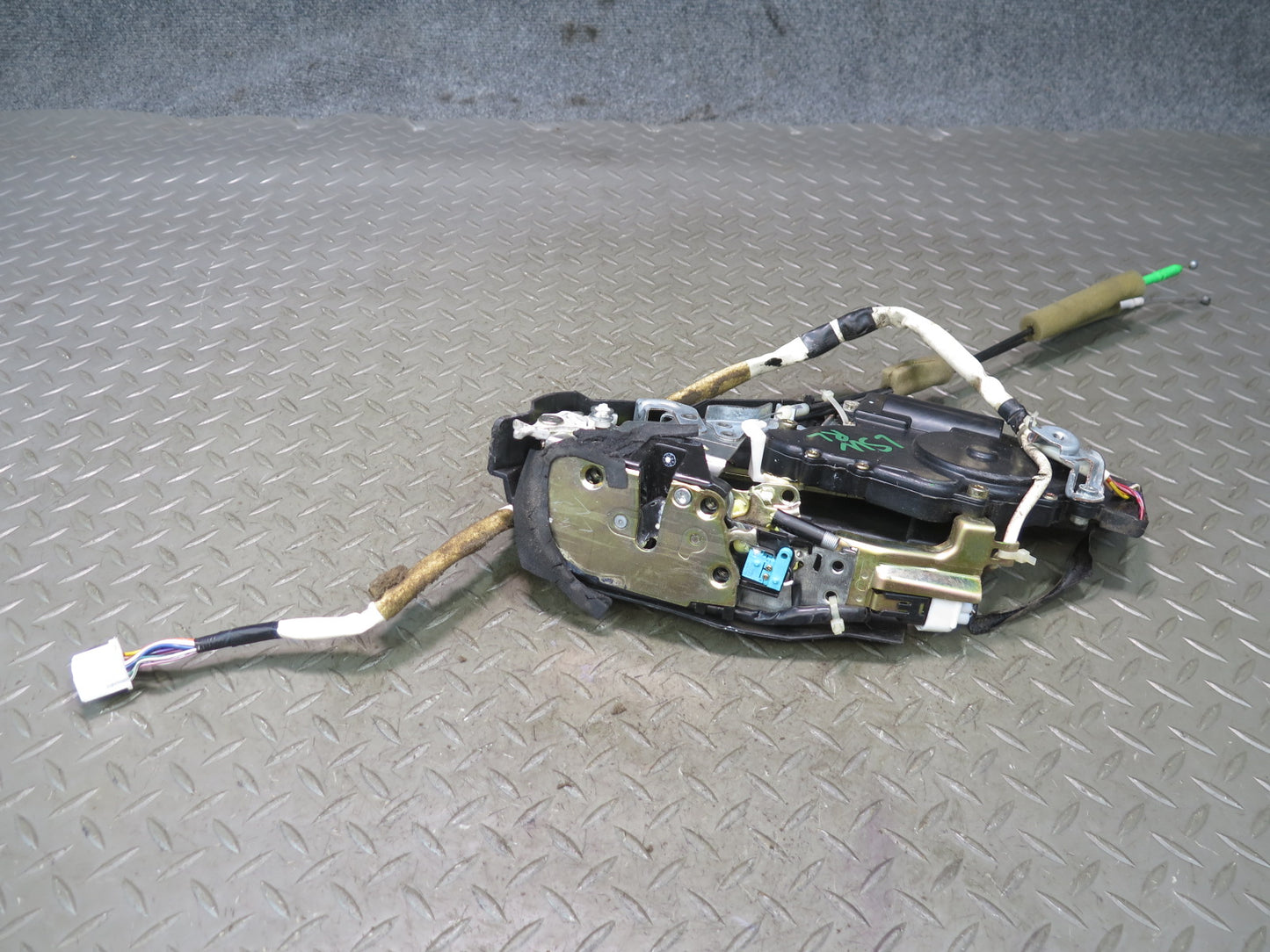 04-06 Lexus UCF30L LS430 Rear Left Door Lock Latch Actuator Soft Close OEM