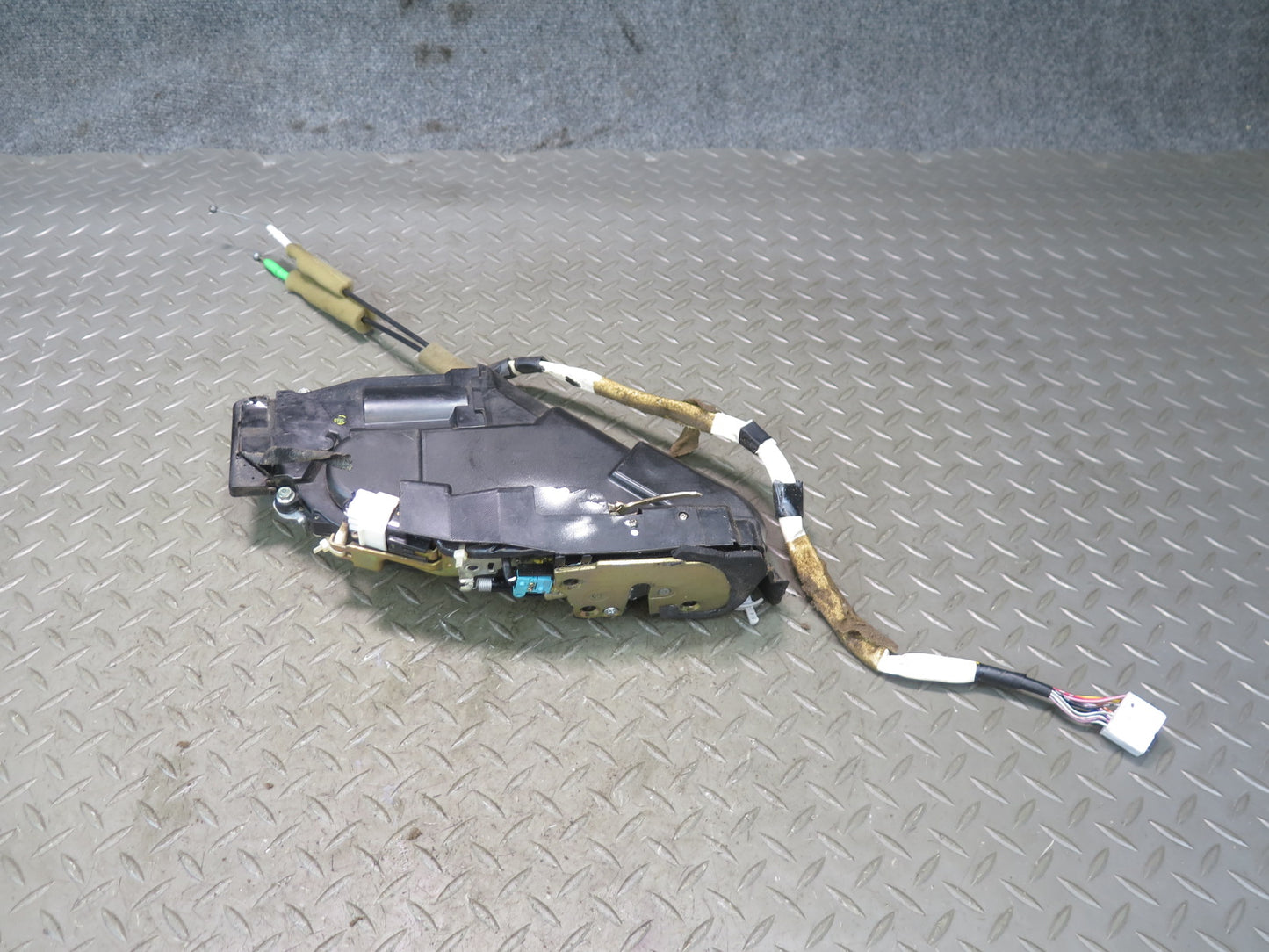 04-06 Lexus UCF30L LS430 Rear Left Door Lock Latch Actuator Soft Close OEM