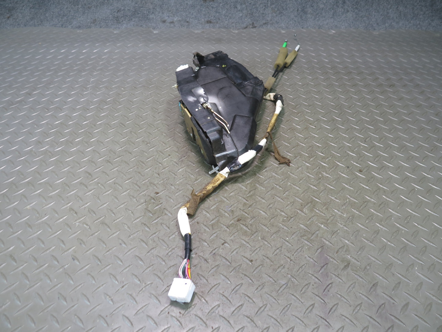 04-06 Lexus UCF30L LS430 Rear Left Door Lock Latch Actuator Soft Close OEM