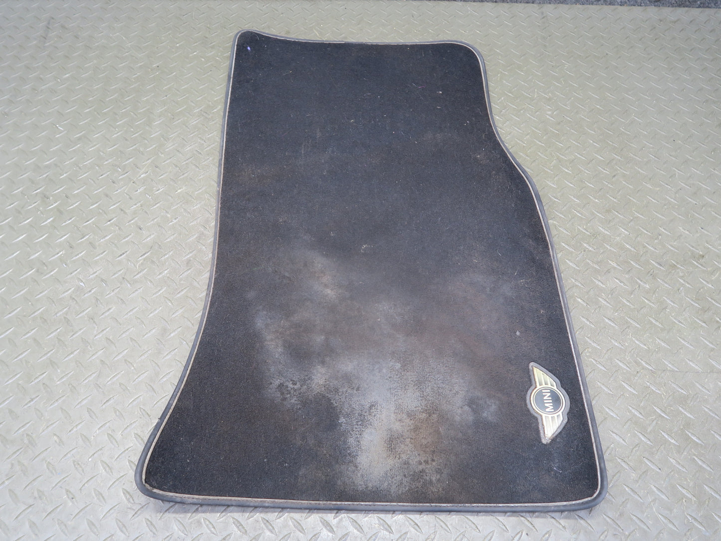 09-15 Mini Cooper R57 Convertible Set of 2 Front Carpet Floor MAT Black OEM