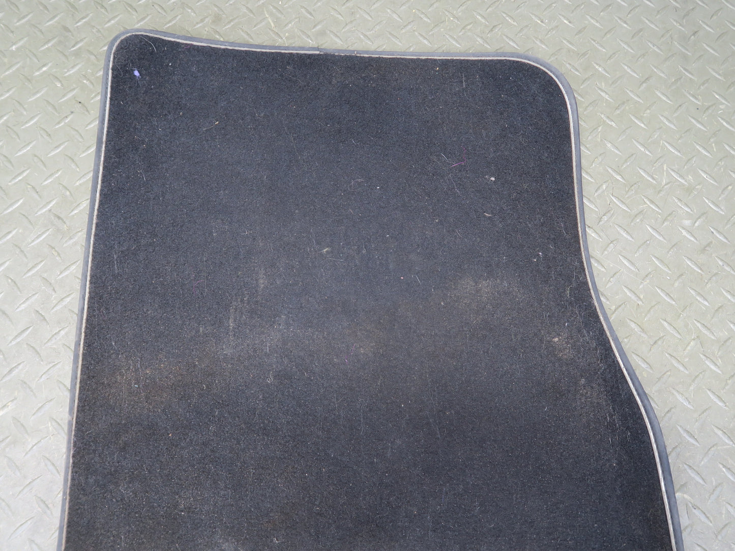 09-15 Mini Cooper R57 Convertible Set of 2 Front Carpet Floor MAT Black OEM