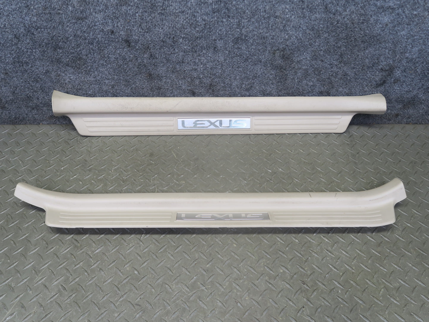 2003-2007 Lexus UZJ100L LX470 Front Door Scuff Sill Plate Trim Set of 2