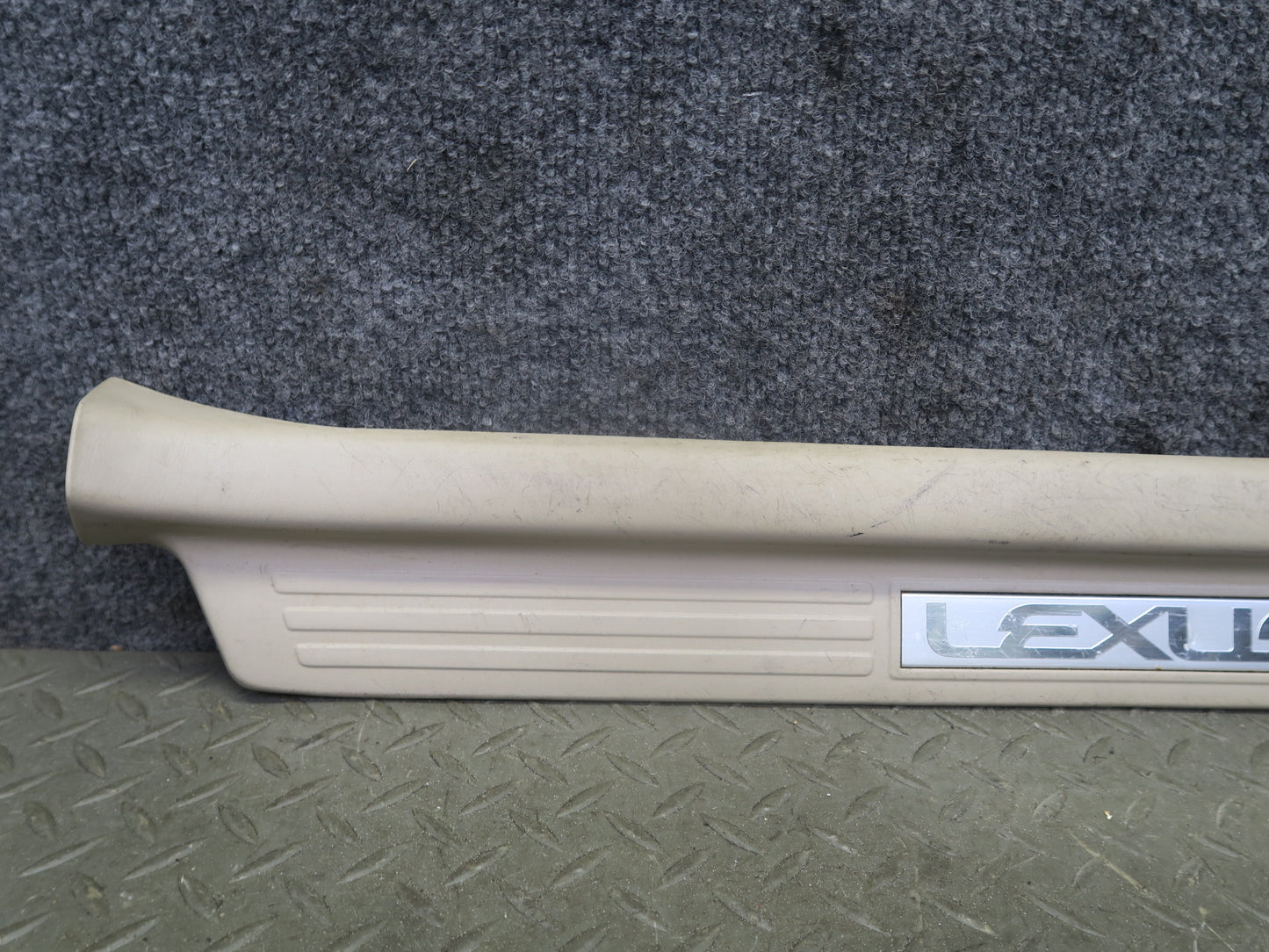 2003-2007 Lexus UZJ100L LX470 Front Door Scuff Sill Plate Trim Set of 2