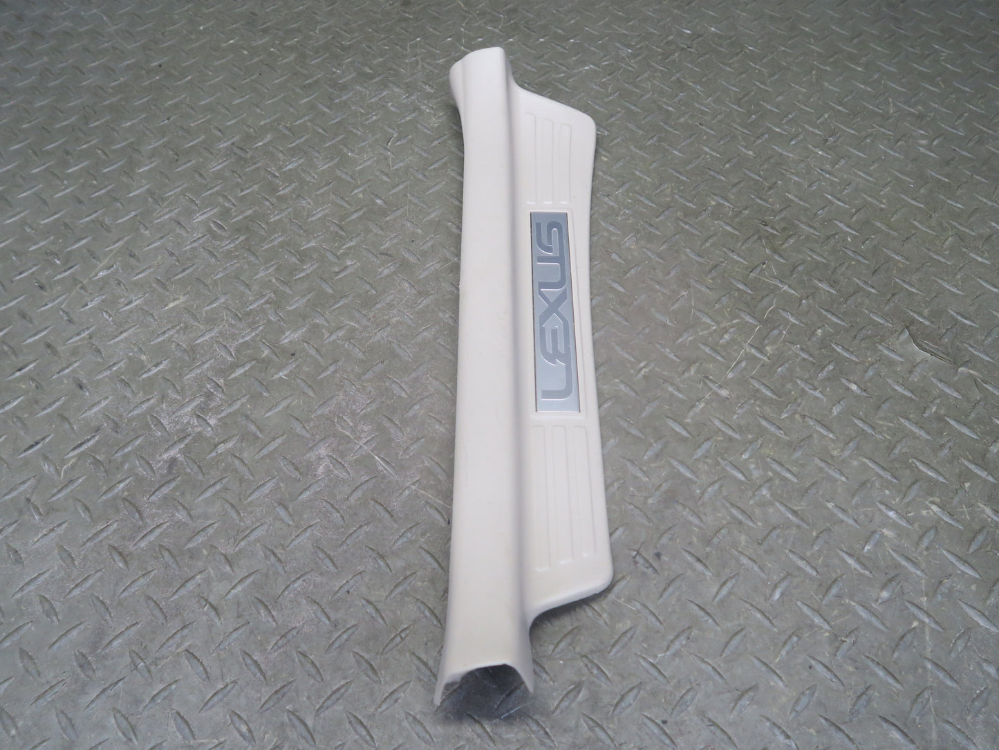 2003-2007 Lexus UZJ100L LX470 Rear Door Scuff Sill Plate Trim Set of 2