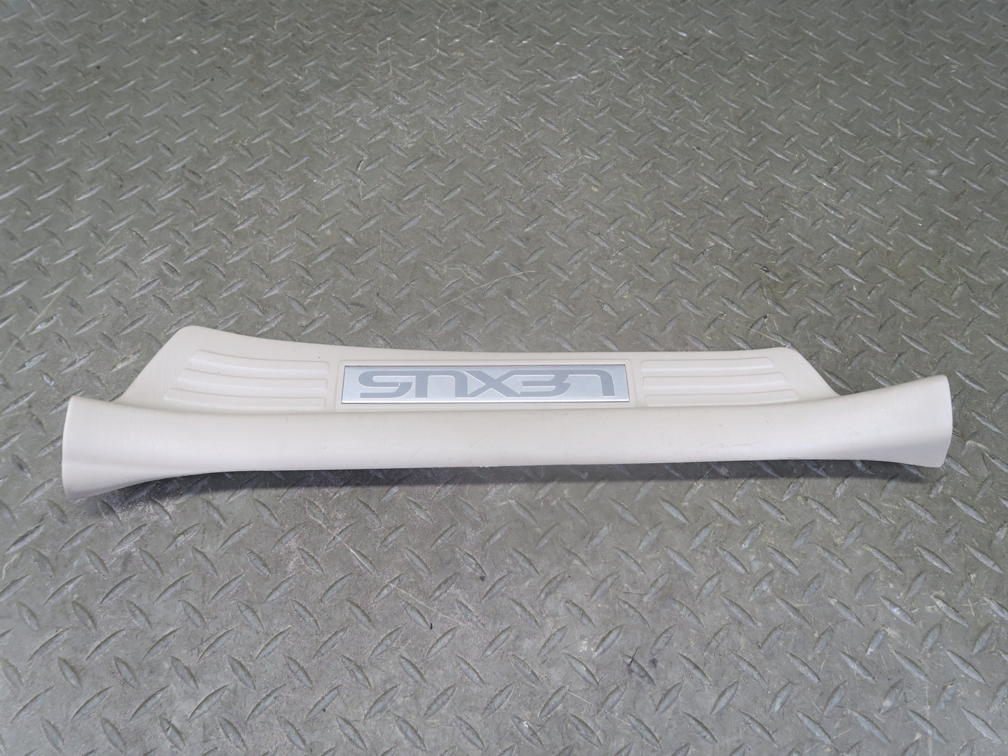 2003-2007 Lexus UZJ100L LX470 Rear Door Scuff Sill Plate Trim Set of 2