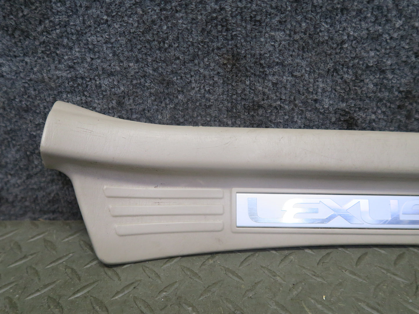 2003-2007 Lexus UZJ100L LX470 Rear Door Scuff Sill Plate Trim Set of 2