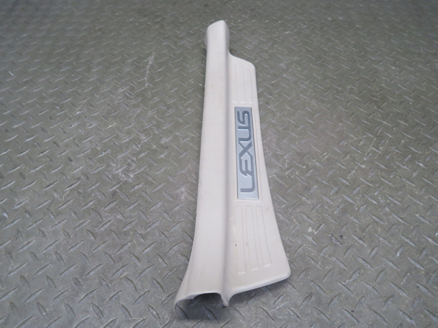 2003-2007 Lexus UZJ100L LX470 Rear Door Scuff Sill Plate Trim Set of 2