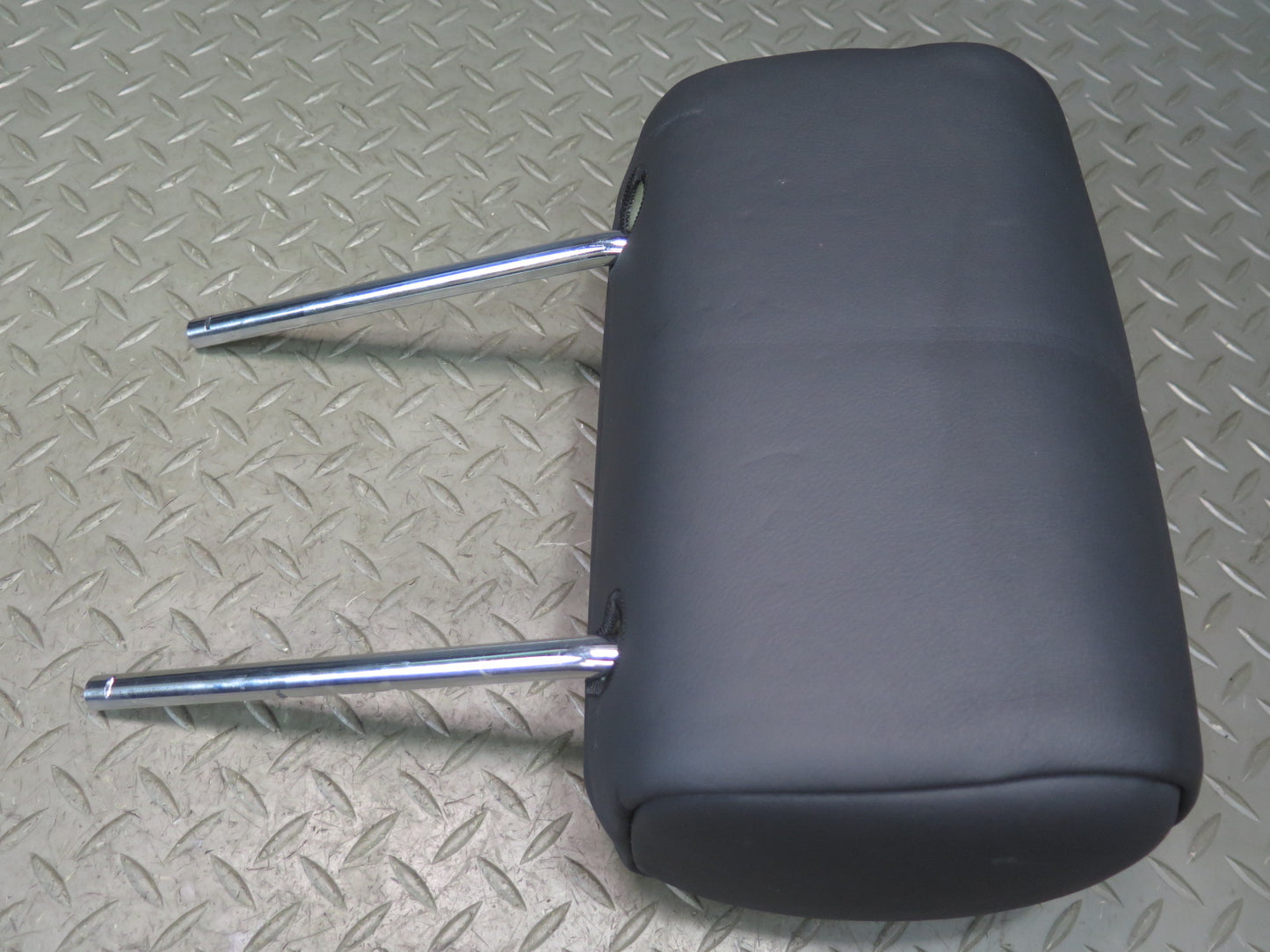 04-06 Lexus LS430 UCF30L Rear Left Right Center Leather Black Headrest Set OEM