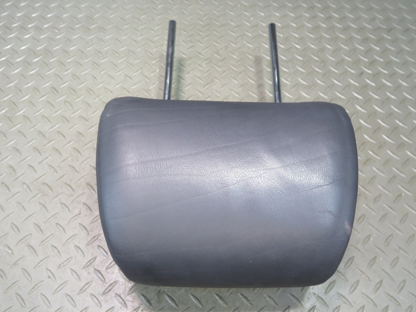 04-06 Lexus UCF30L LS430 Set of 2 Front Left & Right Seat Leather Headrest OEM