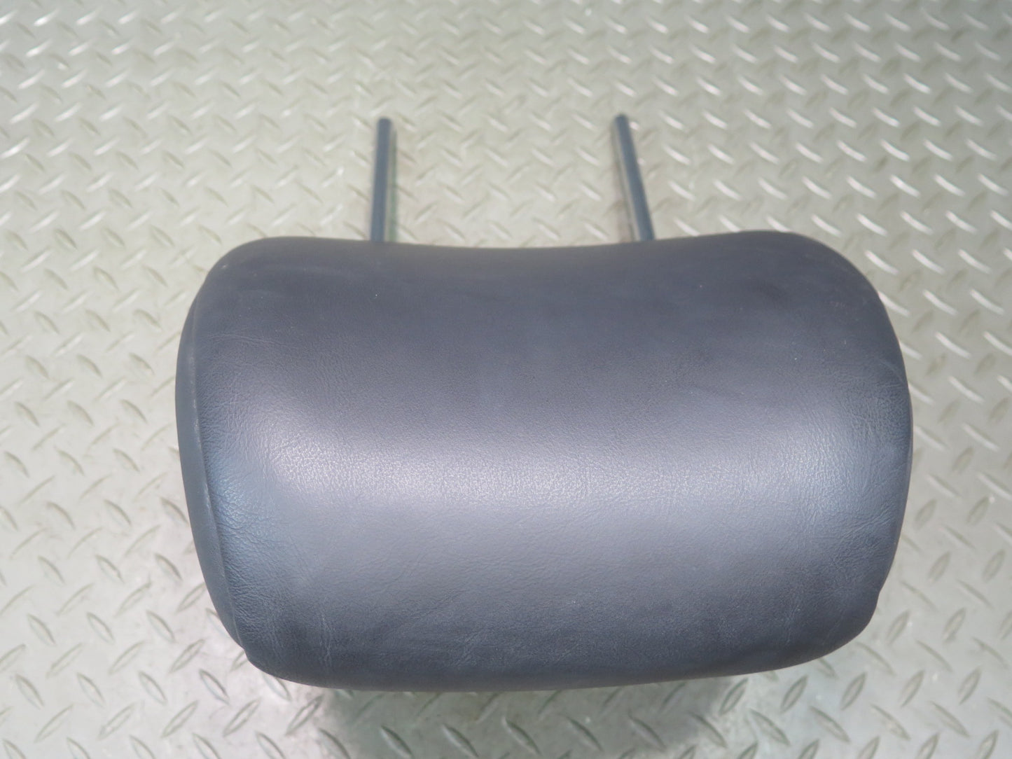 04-06 Lexus UCF30L LS430 Set of 2 Front Left & Right Seat Leather Headrest OEM