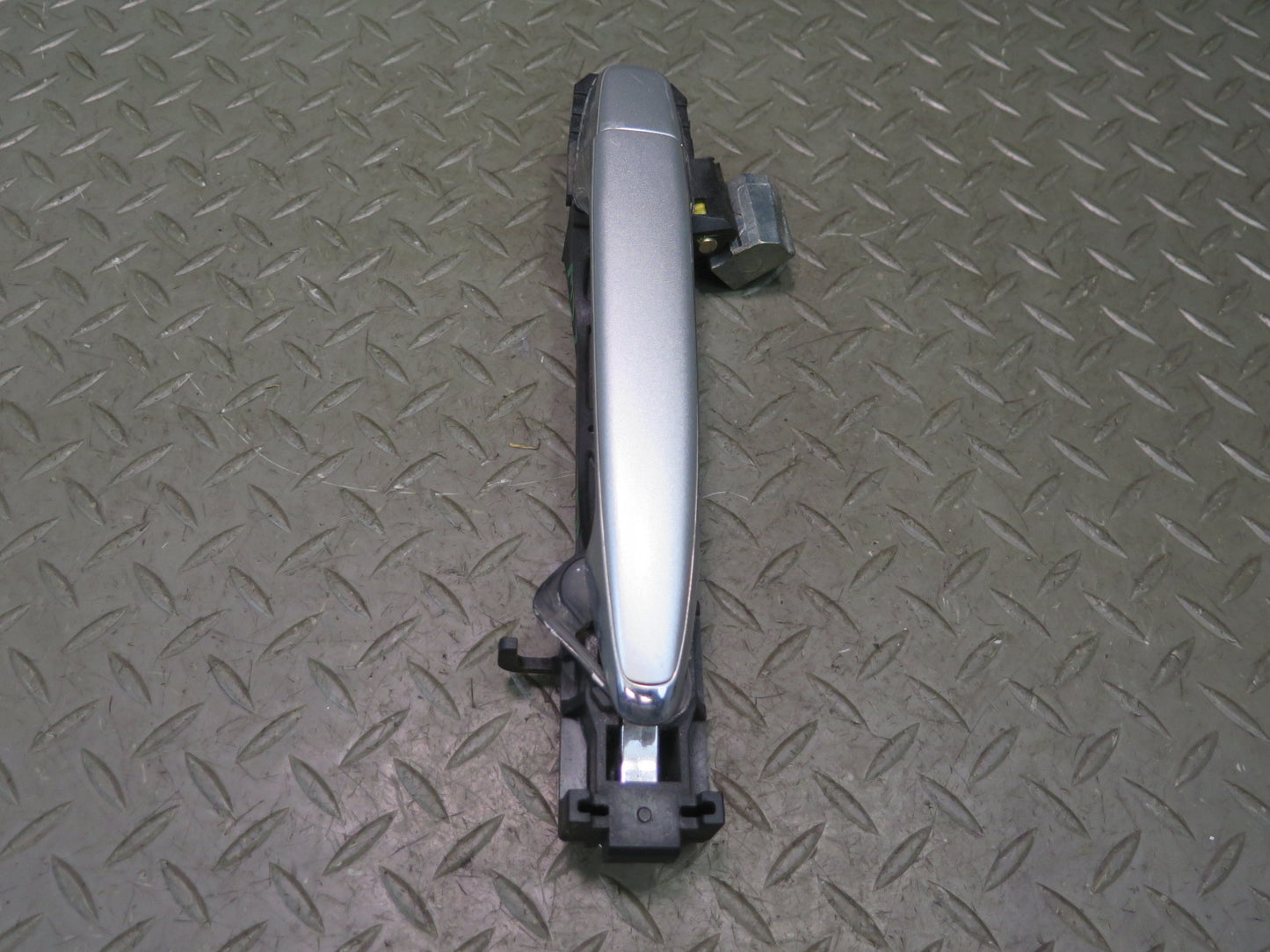 04-06 Lexus UCF30L LS430 Rear Left & Right Door Exterior Handle Set OEM