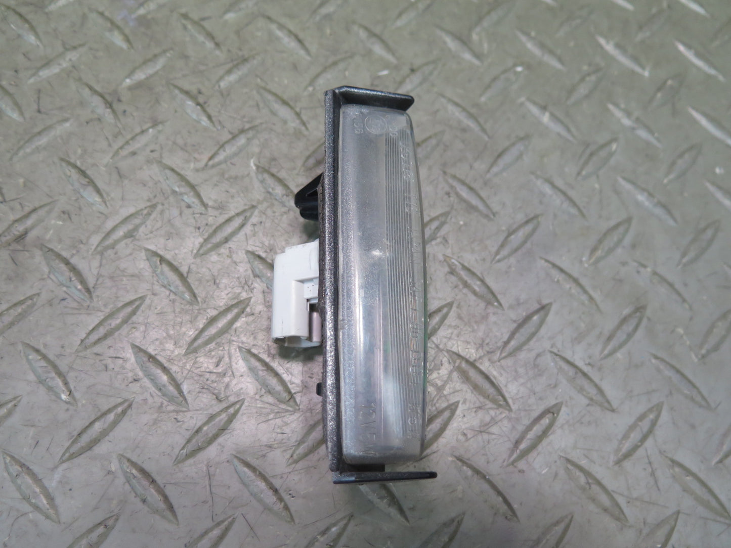 01-06 Lexus UCF30L LS430 Set of 2 Rear Trunk License Plate Light Lamp OEM