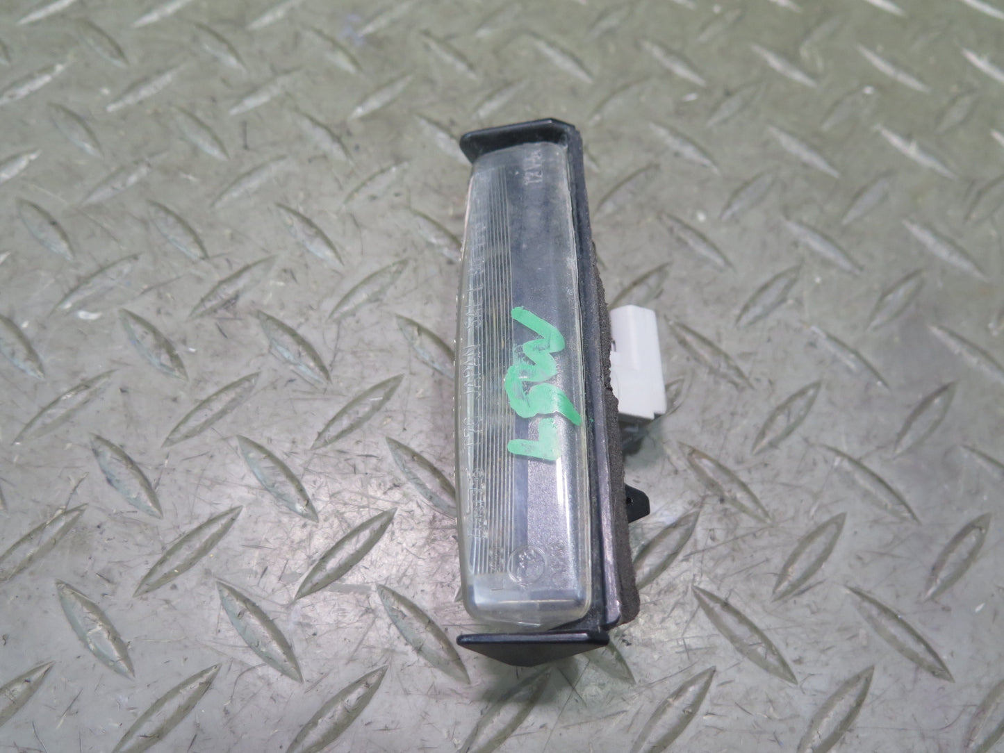 01-06 Lexus UCF30L LS430 Set of 2 Rear Trunk License Plate Light Lamp OEM