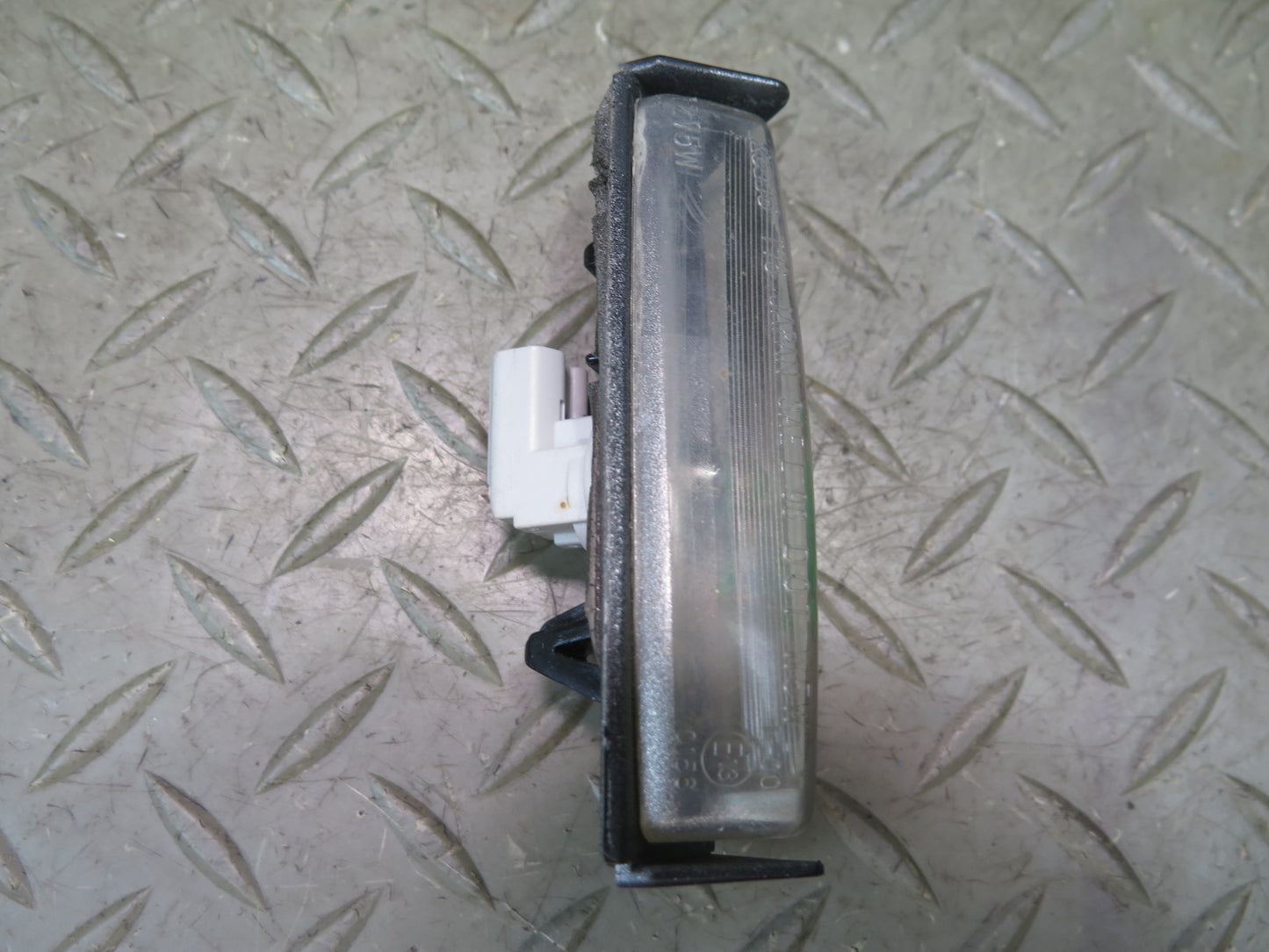 01-06 Lexus UCF30L LS430 Set of 2 Rear Trunk License Plate Light Lamp OEM