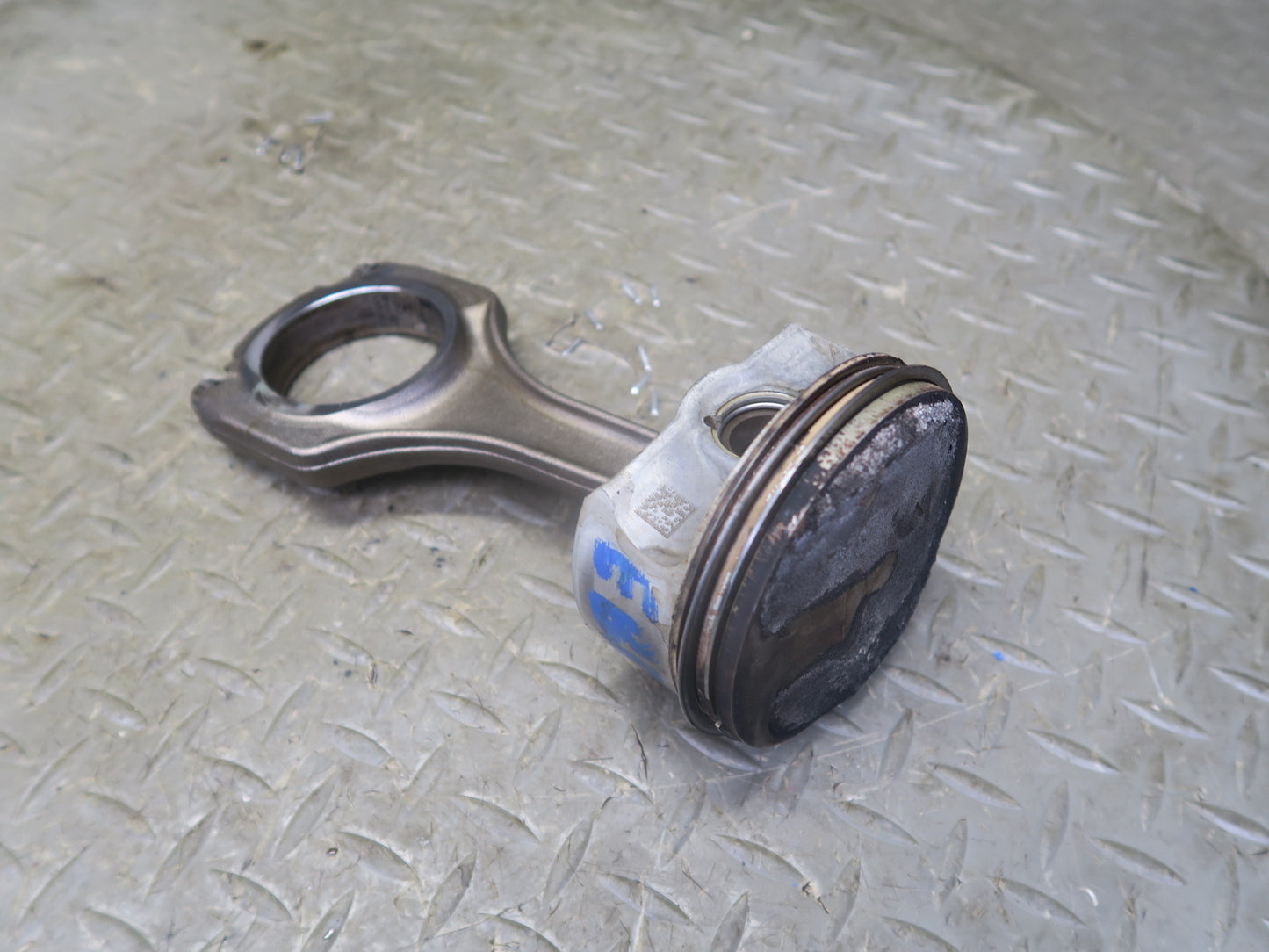 2008-2013 BMW E90 E92 E93 M3 S65 Engine Piston Connecting Rod Set of 8
