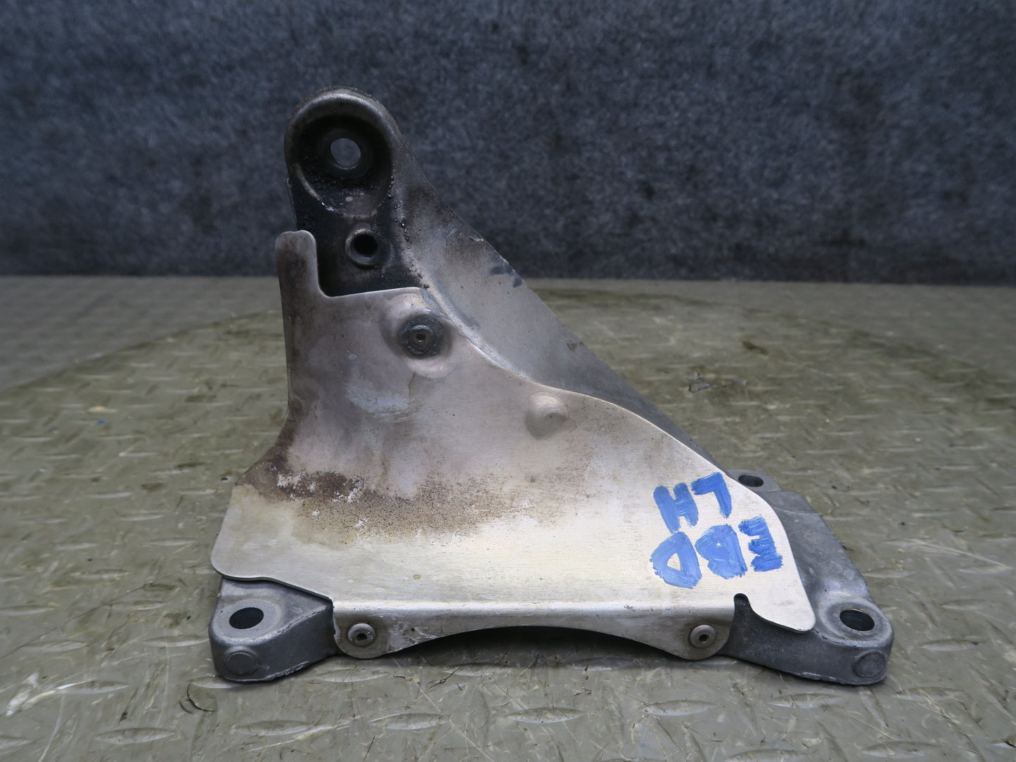 2008-2013 BMW E90 E92 E93 M3 S65 Engine Motor Mount Bracket Left Right Side Set