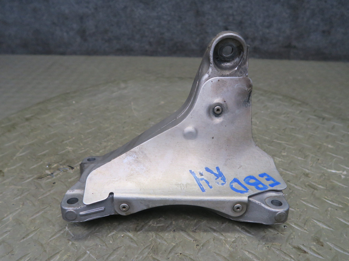 2008-2013 BMW E90 E92 E93 M3 S65 Engine Motor Mount Bracket Left Right Side Set