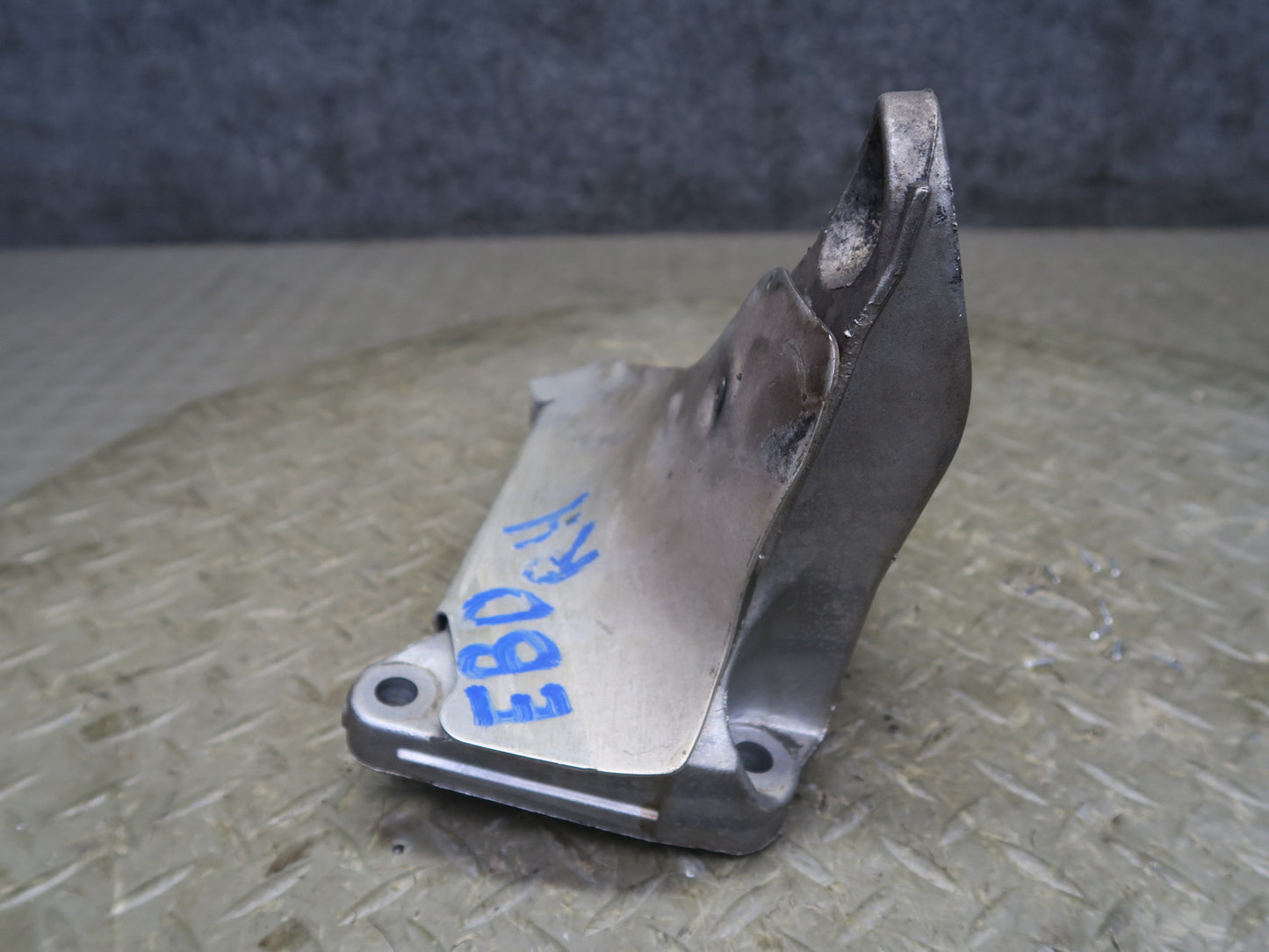 2008-2013 BMW E90 E92 E93 M3 S65 Engine Motor Mount Bracket Left Right Side Set