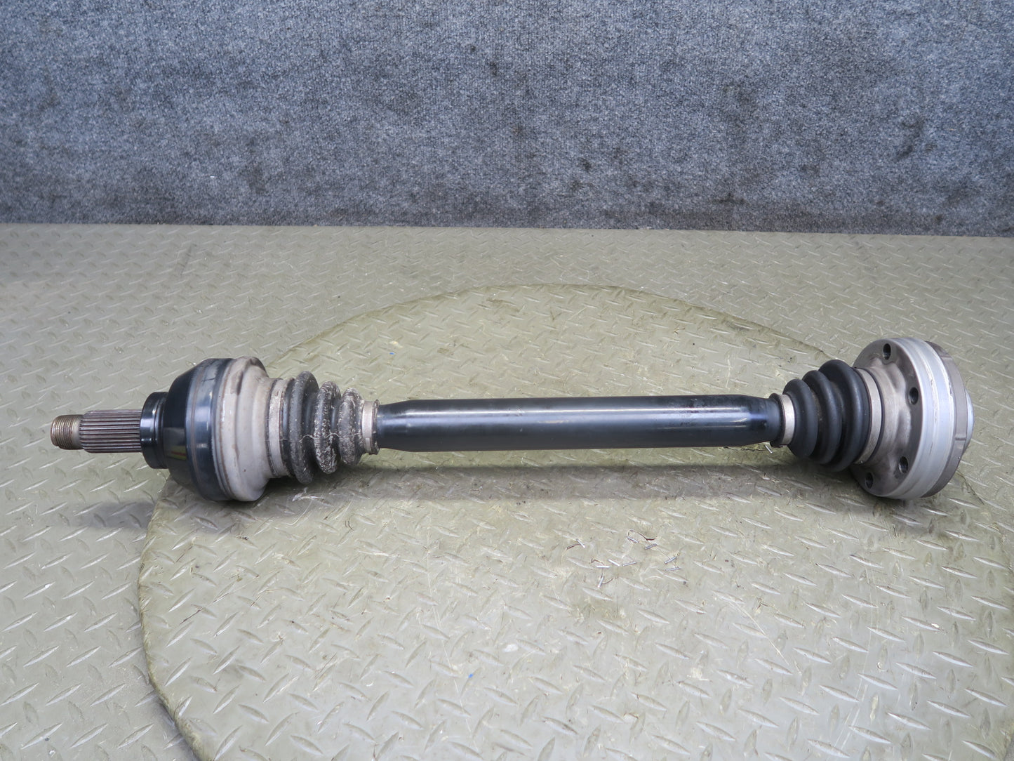 2006-2007 BMW E63 E64 M6 Rear Left or Right Suspension Axle Shaft 2282668