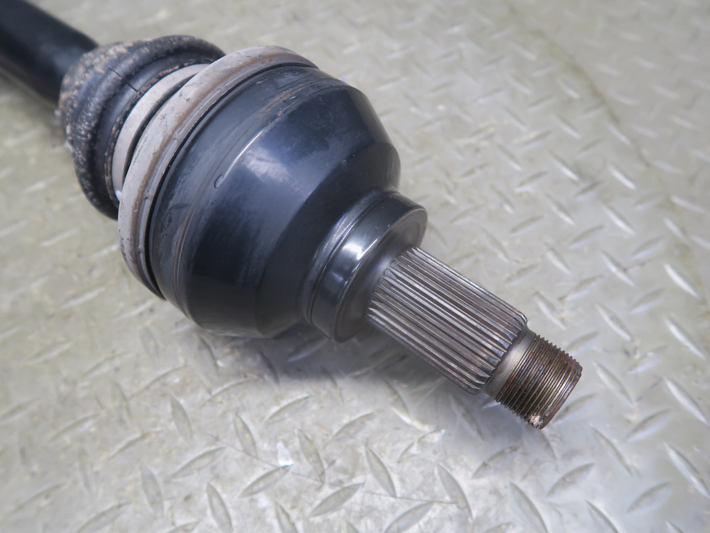 2006-2007 BMW E63 E64 M6 Rear Left or Right Suspension Axle Shaft 2282668