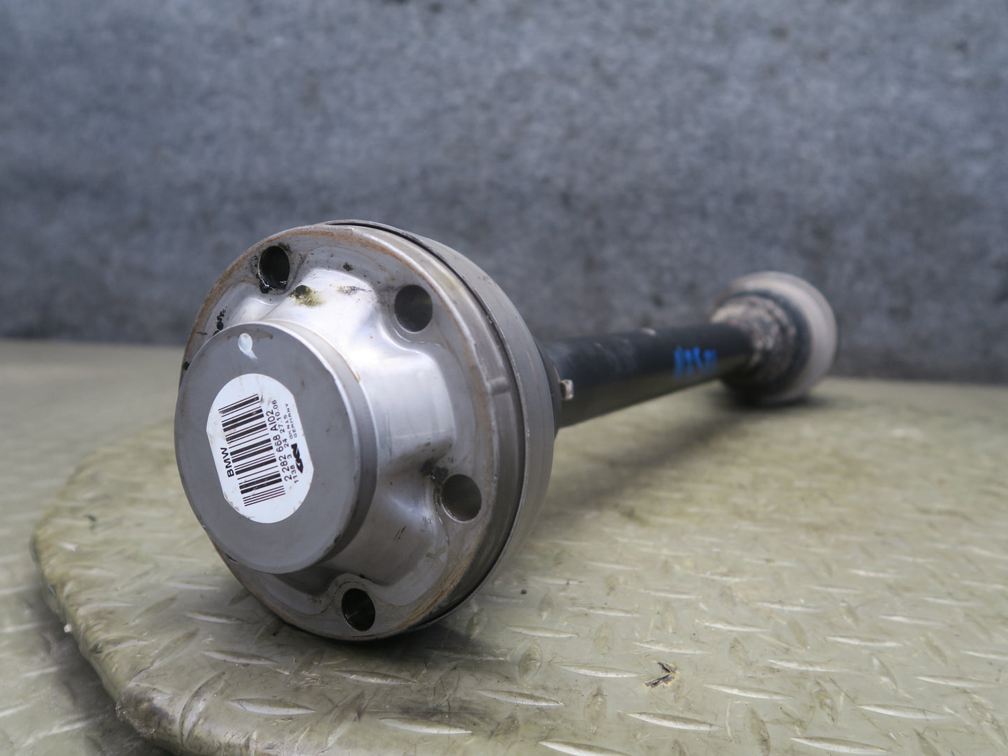 2006-2007 BMW E63 E64 M6 Rear Left or Right Suspension Axle Shaft 2282668