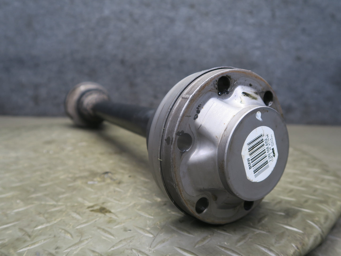 2006-2007 BMW E63 E64 M6 Rear Left or Right Suspension Axle Shaft 2282668