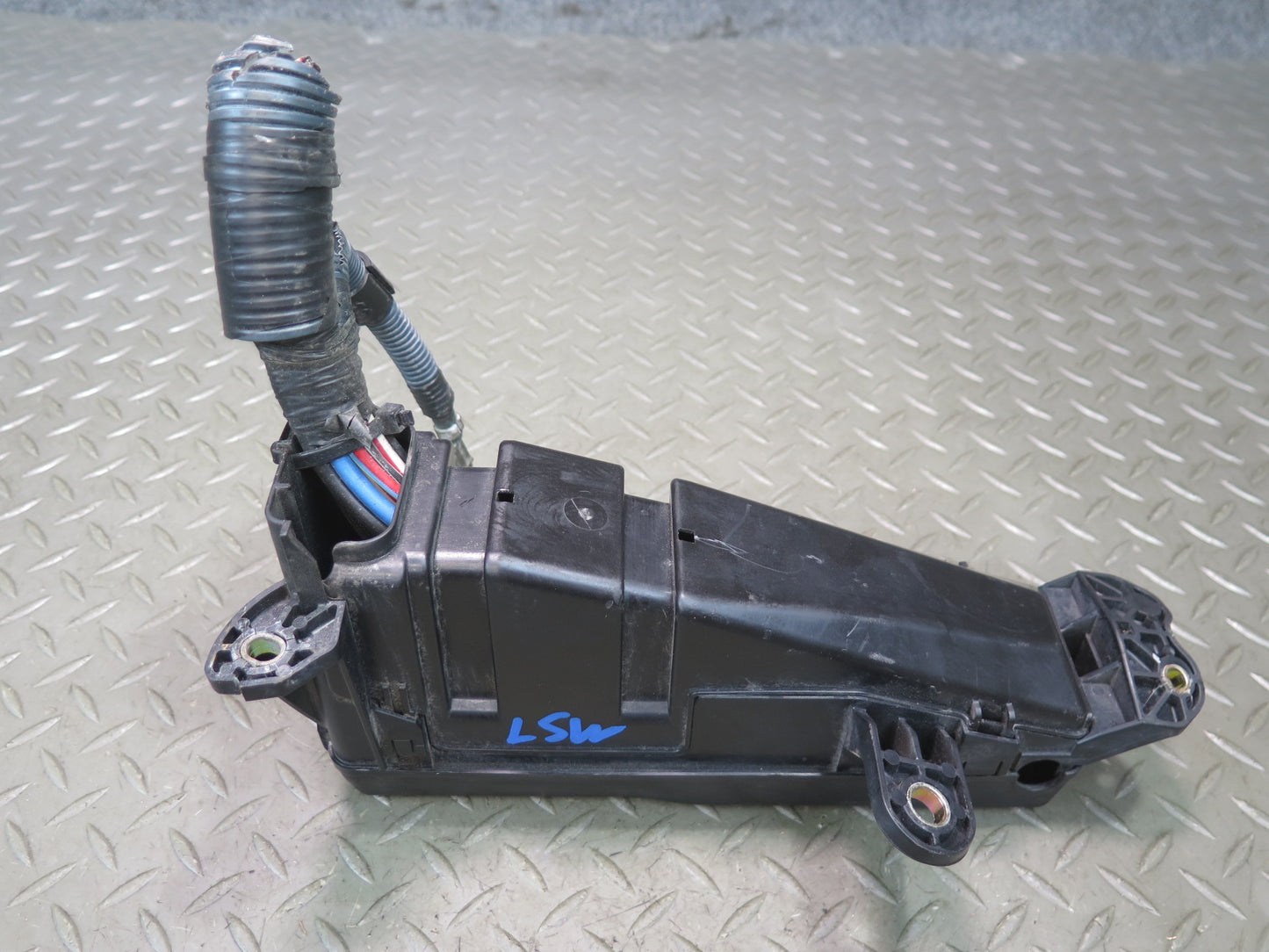 04-06 Lexus UCF30L LS430 Under Hood Junction Relay Fuse Box OEM